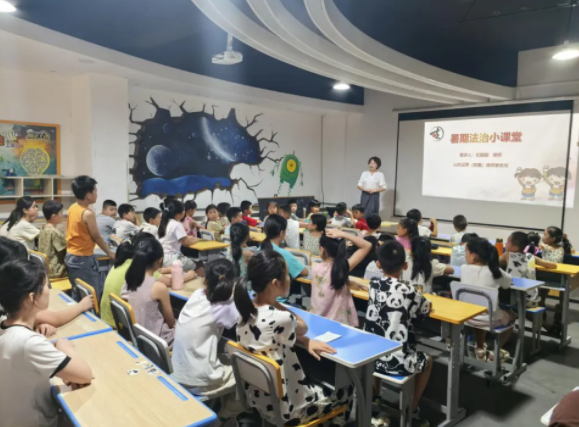 量化考核规范而应重视进程性点评重视学生在项目实践中的参与