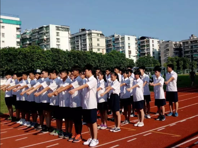 漫长陪伴将始终坚持以学生为中心持续夯实健康之基浸润健康之